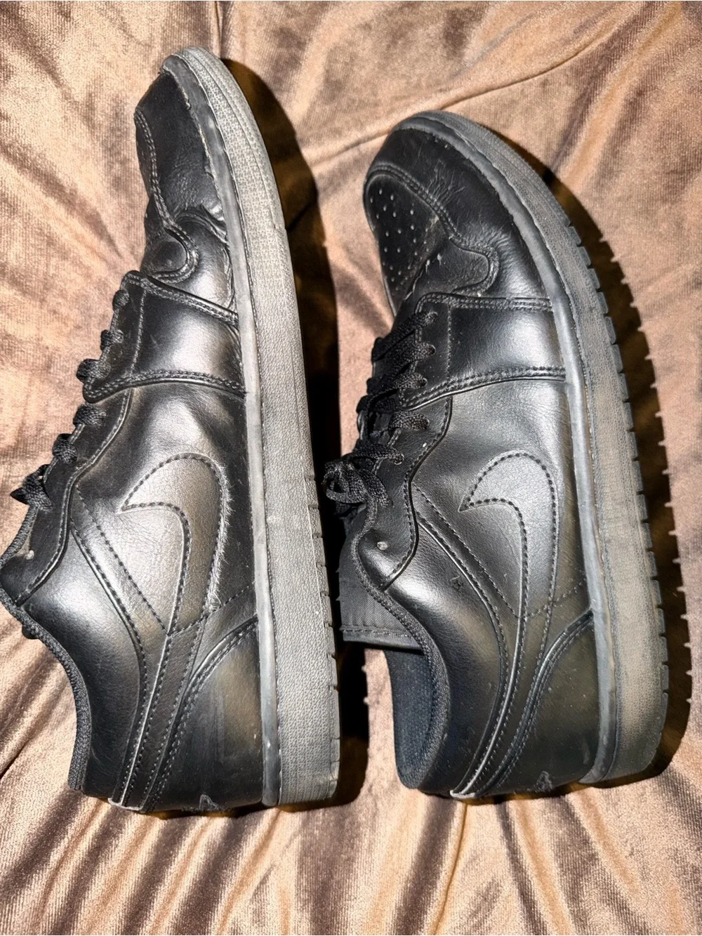 Nike Air Jordan 1 low basketball shoes sneakers triple black